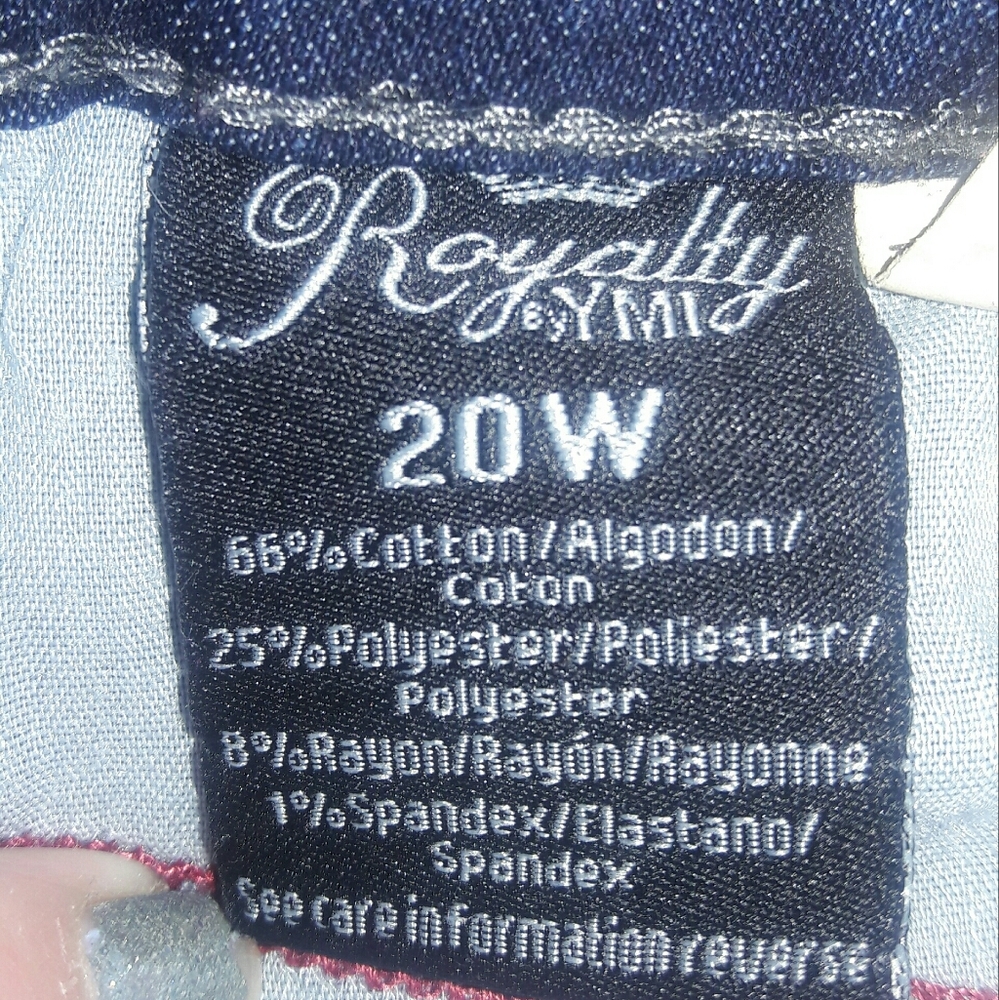 Woman's Jeans - Picture 3 of 5